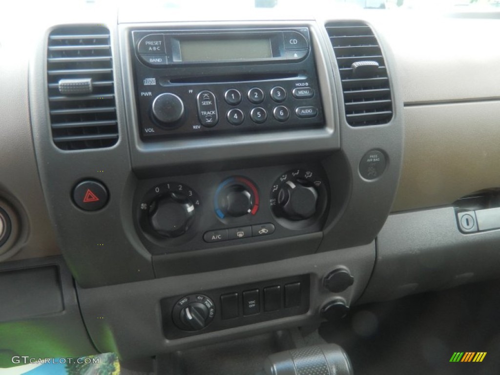 2007 Xterra SE 4x4 - Midnight Blue Metallic / Desert/Graphite photo #25