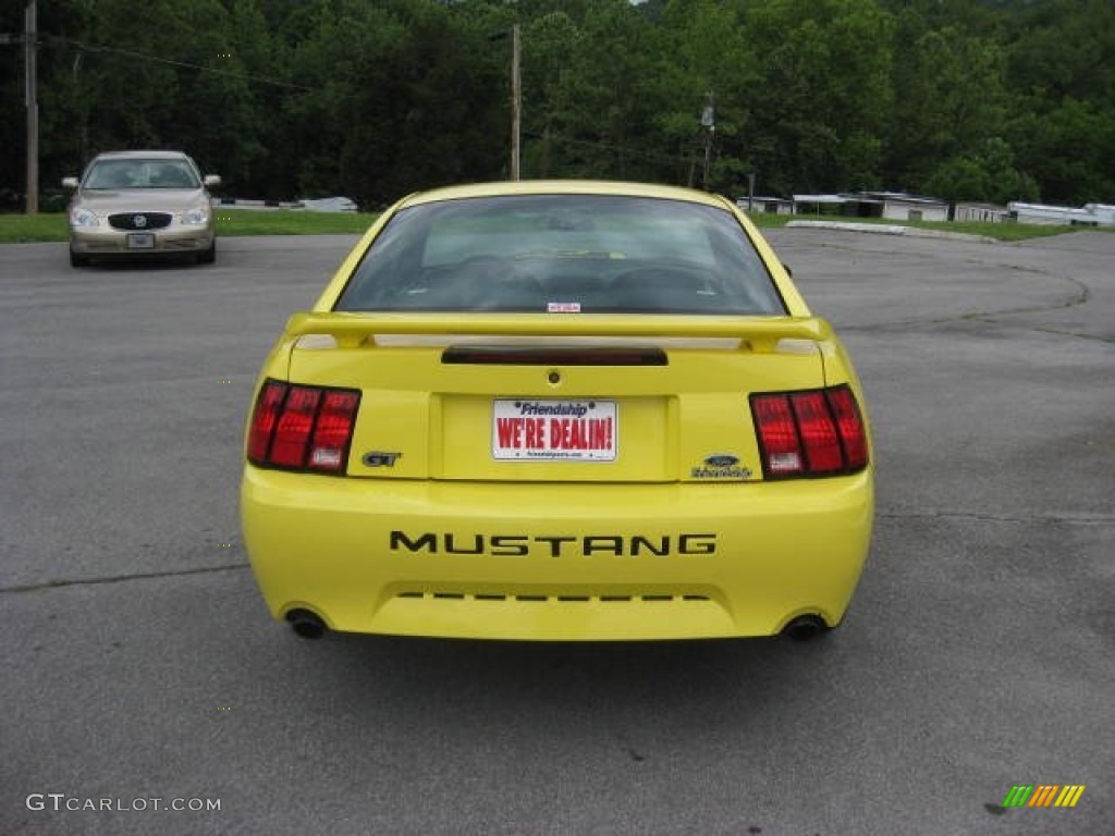 2001 Mustang GT Coupe - Zinc Yellow Metallic / Dark Charcoal photo #7