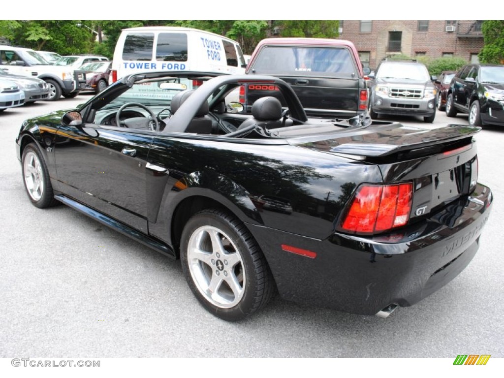 2003 Mustang GT Convertible - Black / Dark Charcoal photo #17