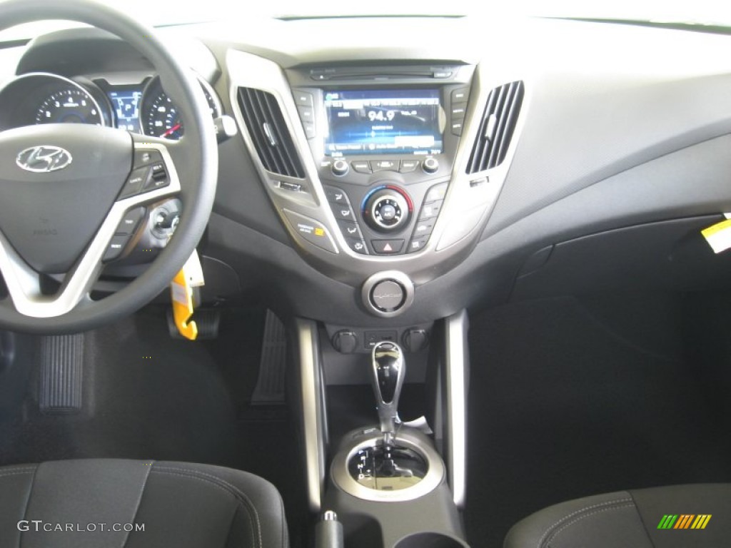 2012 Veloster  - 26.2 Yellow / Black photo #24