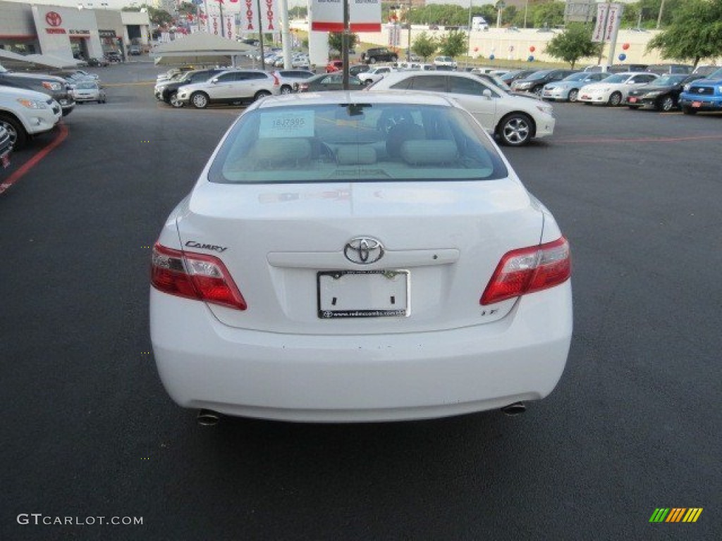 2008 Camry LE V6 - Super White / Bisque photo #6