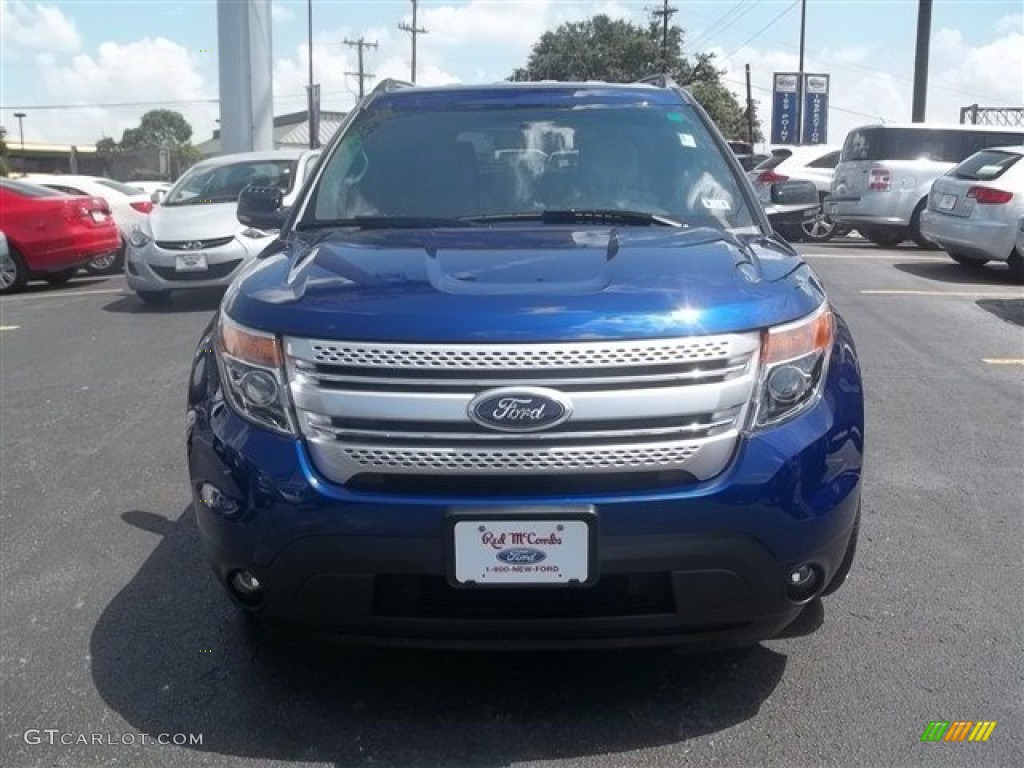 2013 Explorer XLT - Deep Impact Blue Metallic / Charcoal Black photo #28