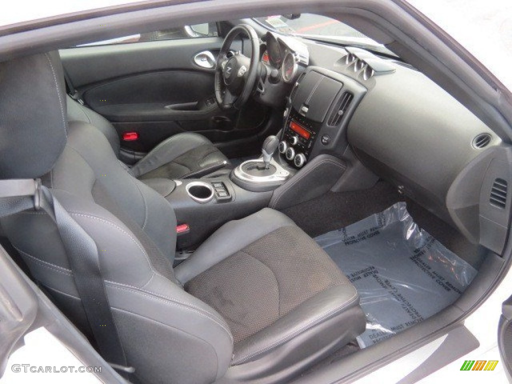 2010 370Z Sport Touring Coupe - Pearl White / Black Leather photo #12