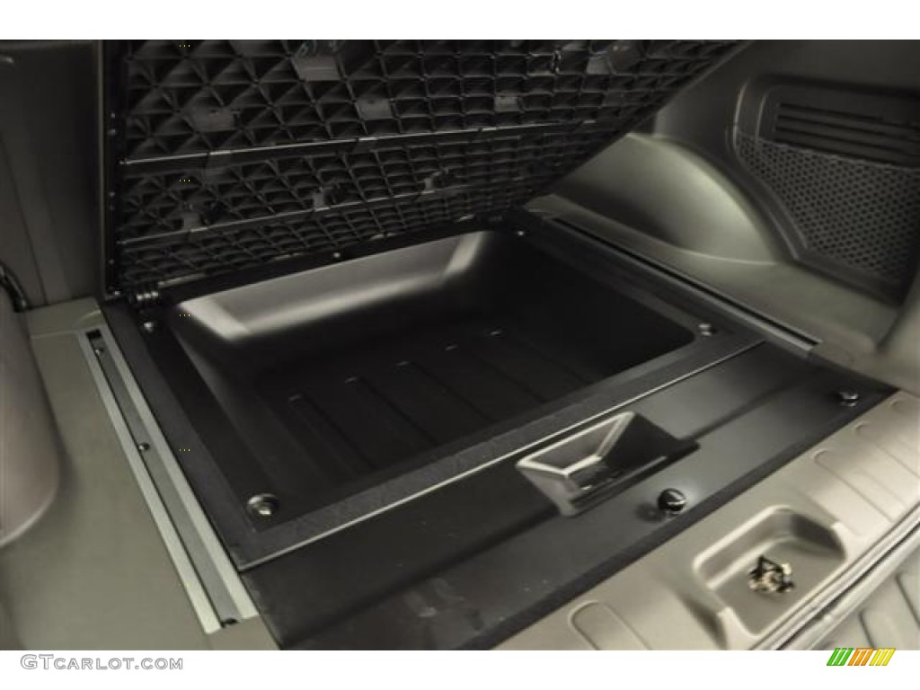 2008 Nissan Xterra S 4x4 Trunk Photos