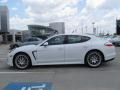 Carrara White - Panamera V6 Photo No. 3