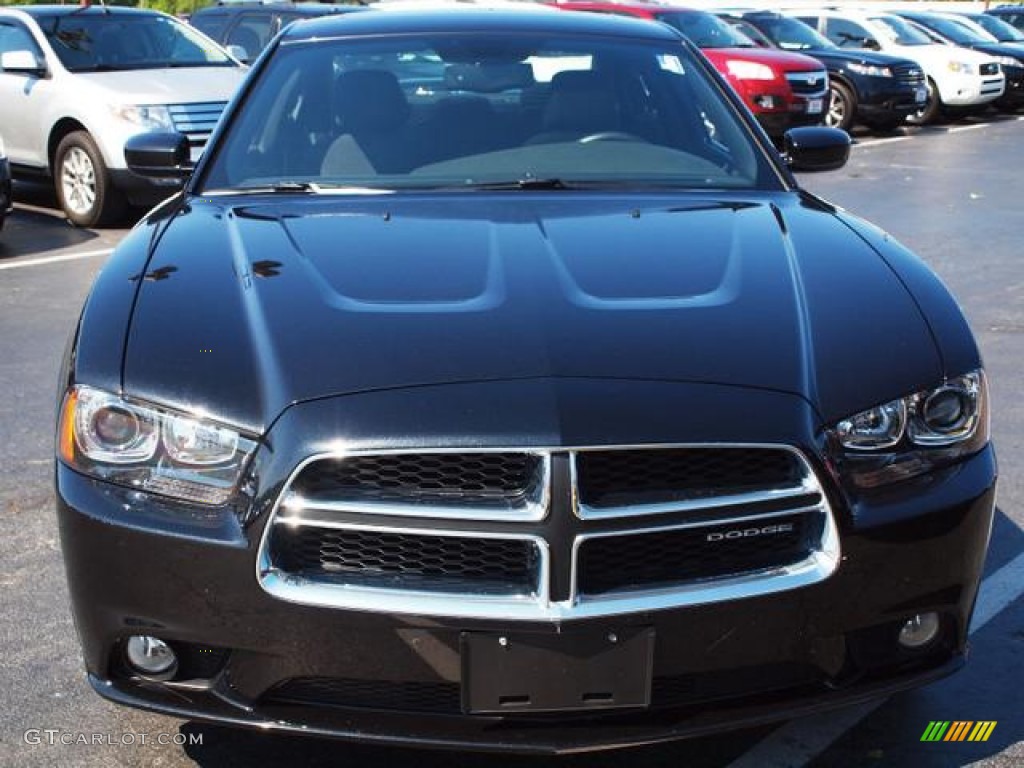 2011 Charger R/T - Brilliant Black Crystal Pearl / Black photo #8