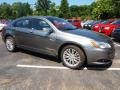 Tungsten Metallic - 200 Limited Sedan Photo No. 2