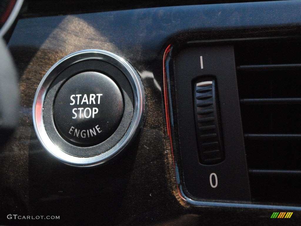 2010 3 Series 328i Coupe - Jet Black / Black photo #21