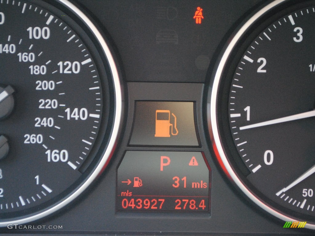 2010 3 Series 328i Sedan - Jet Black / Black photo #17