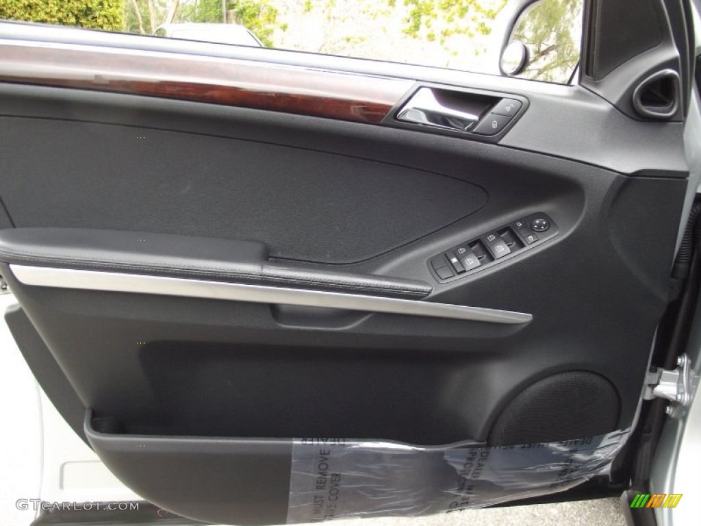 2006 Mercedes-Benz ML 500 4Matic Black Door Panel Photo #66243456