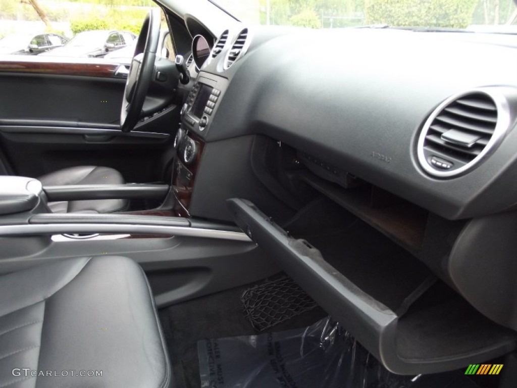 Black Interior 2006 Mercedes-Benz ML 500 4Matic Photo #66243537