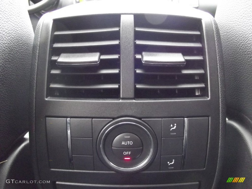 2006 Mercedes-Benz ML 500 4Matic Controls Photo #66243557