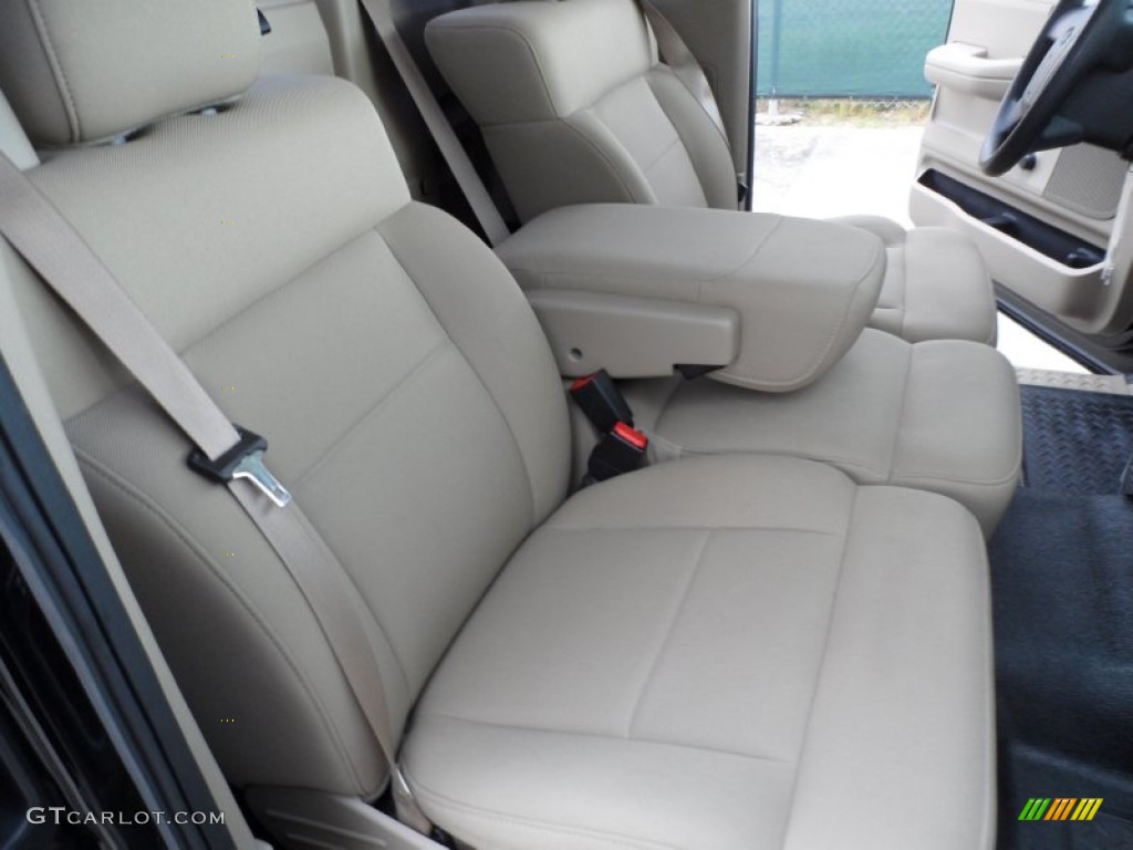 2006 F150 XL Regular Cab - Black / Medium Flint photo #22
