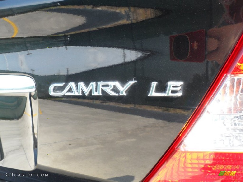 2003 Camry LE - Black / Taupe photo #19