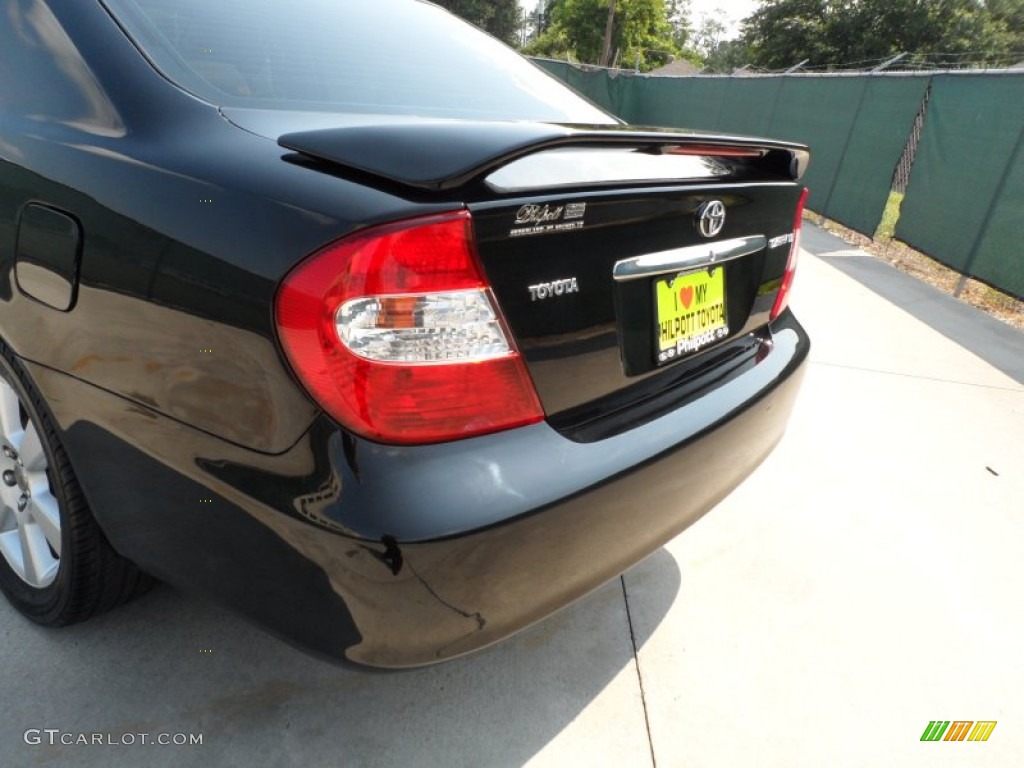 2003 Camry LE - Black / Taupe photo #20
