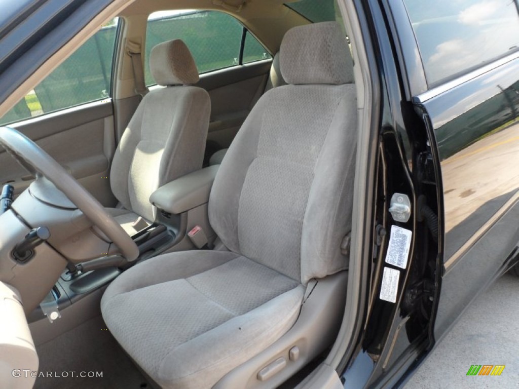 2003 Camry LE - Black / Taupe photo #32