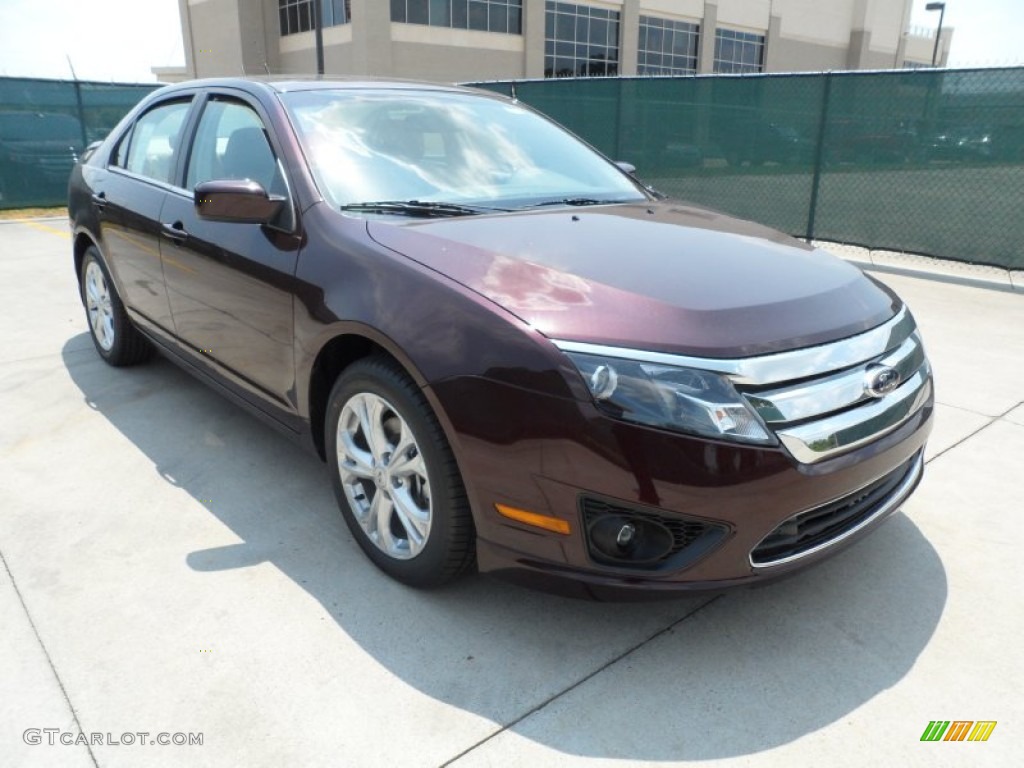 2012 Fusion SE - Bordeaux Reserve Metallic / Camel photo #1