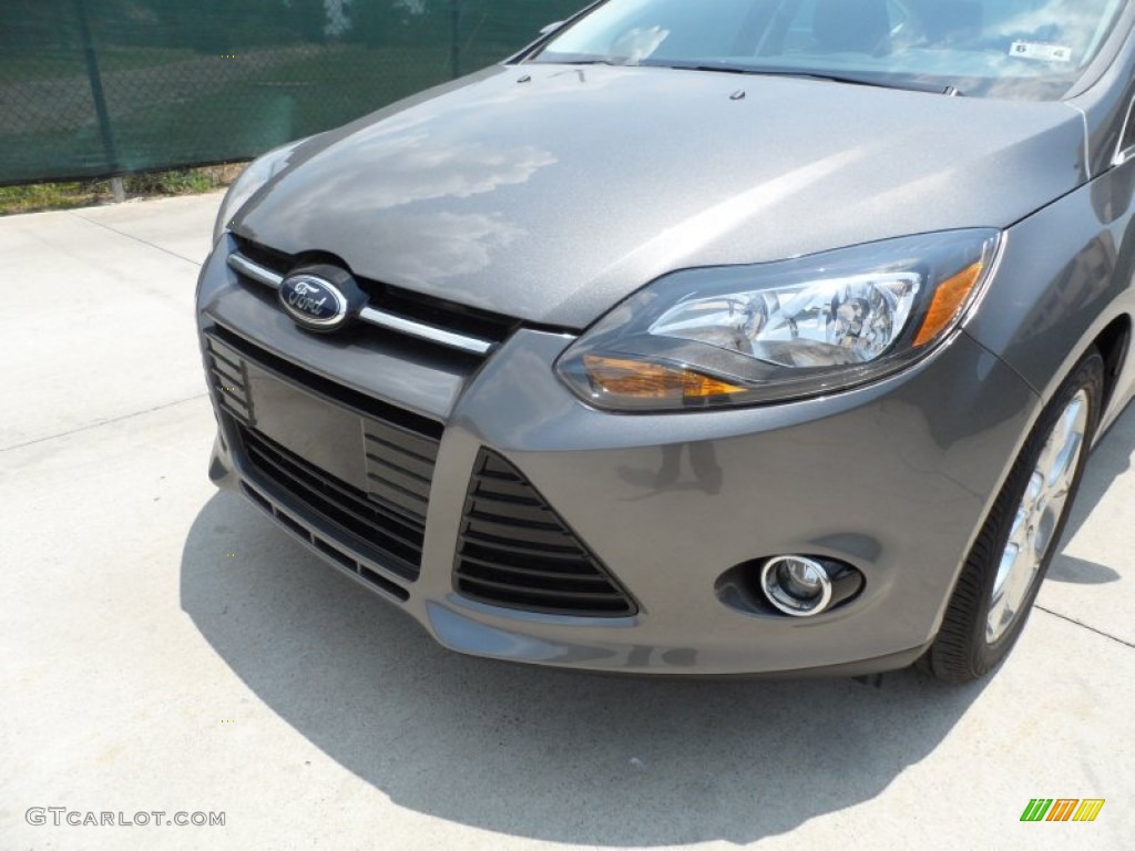 2012 Focus Titanium 5-Door - Sterling Grey Metallic / Charcoal Black photo #10