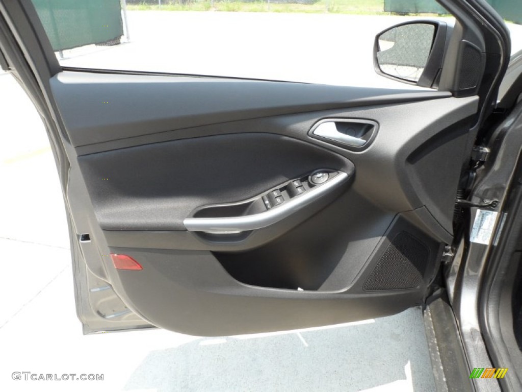 2012 Ford Focus Titanium 5-Door Charcoal Black Door Panel Photo #66248987