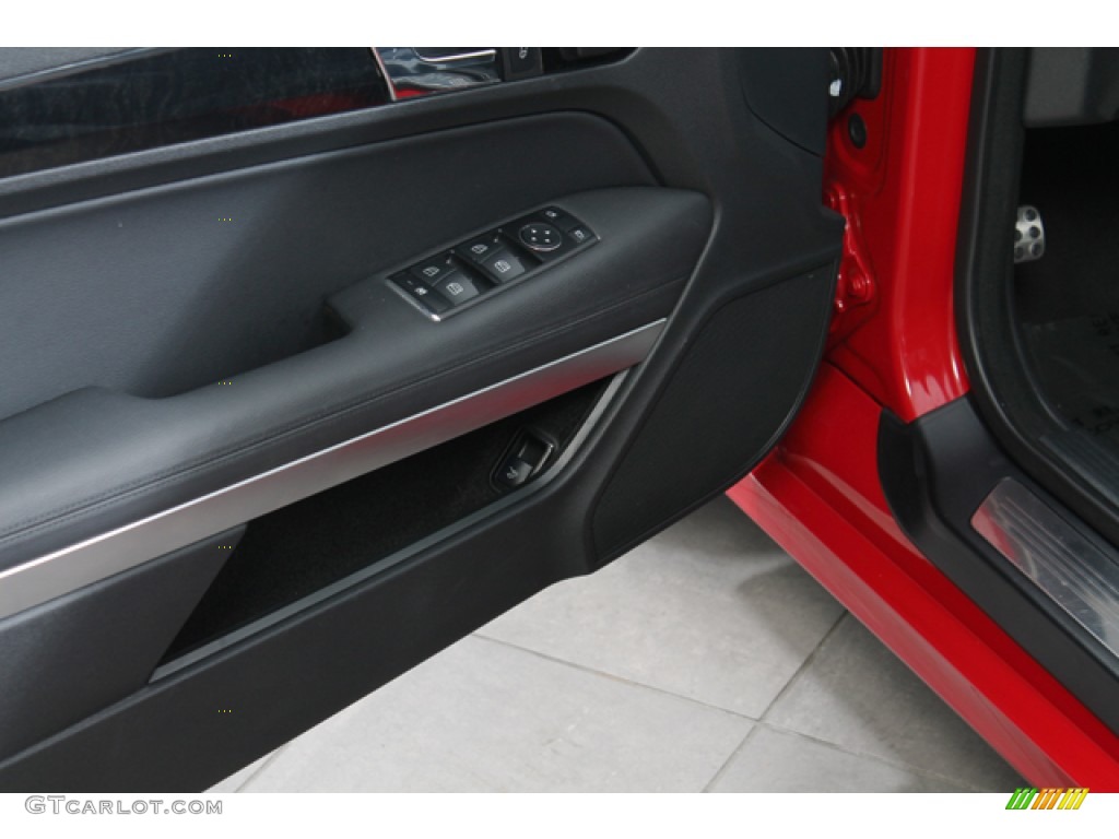 2010 E 350 Coupe - Mars Red / Black photo #15