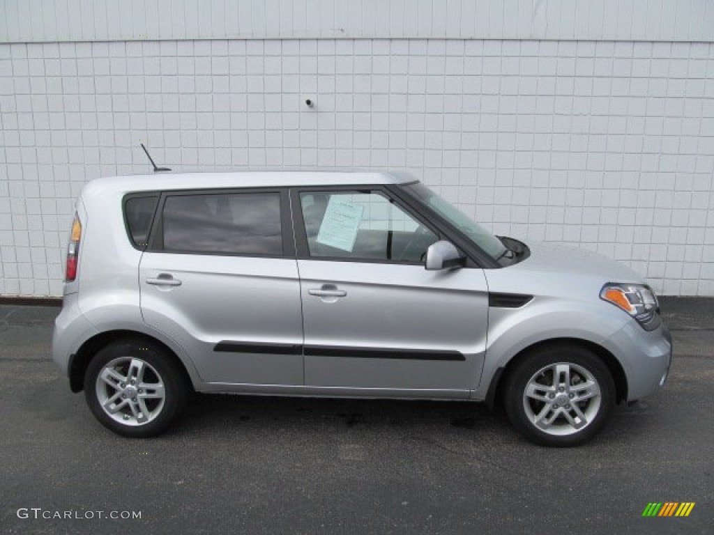 Bright Silver 2011 Kia Soul + Exterior Photo #66250229