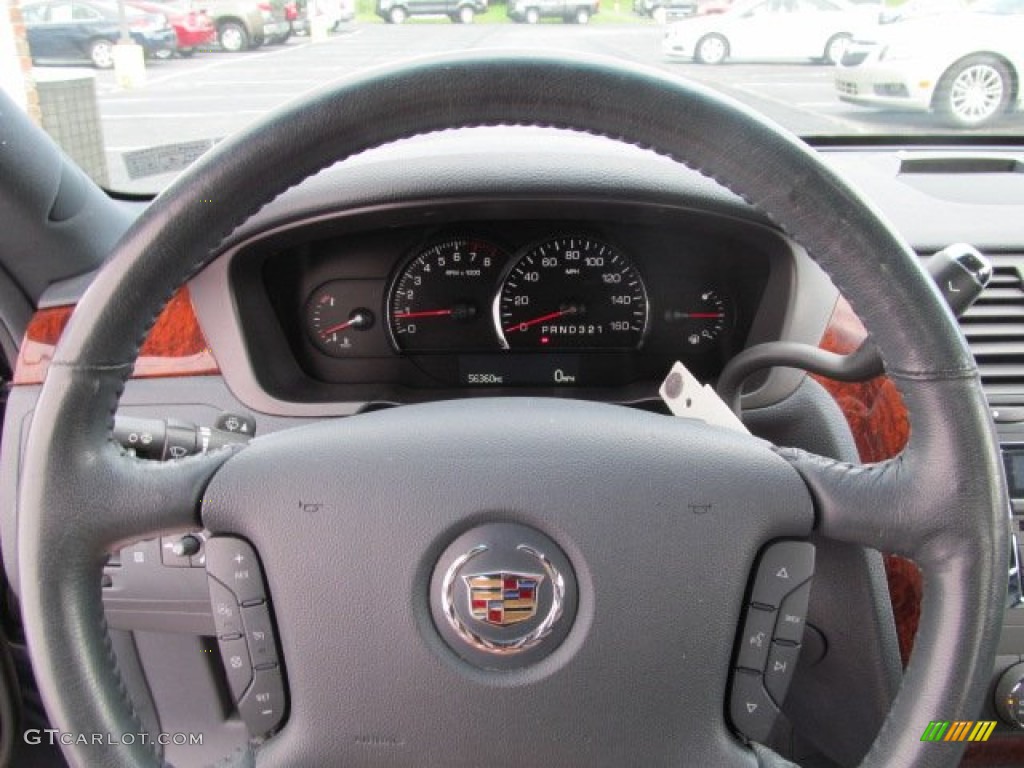 2006 Cadillac DTS Standard DTS Model Midnight Blue Steering Wheel Photo #66251027