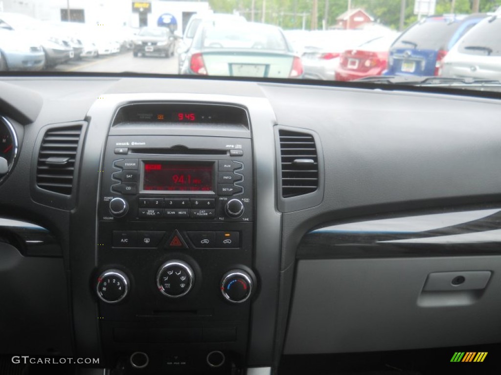 2011 Sorento LX AWD - Ebony Black / Gray photo #17