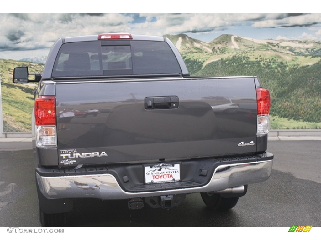 2012 Tundra SR5 Double Cab 4x4 - Magnetic Gray Metallic / Black photo #4