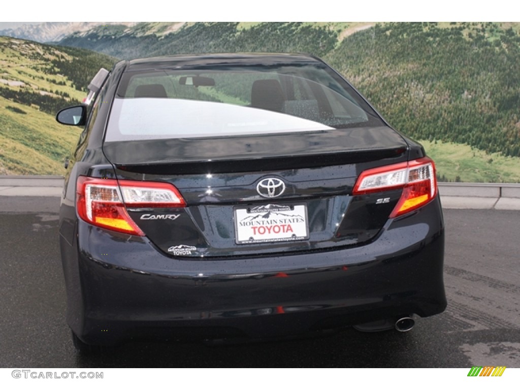 2012 Camry SE - Cosmic Gray Mica / Black photo #4