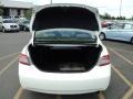 Super White - Camry LE Photo No. 17