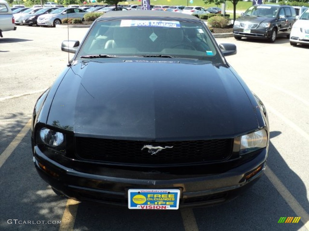 2006 Mustang V6 Premium Convertible - Black / Light Graphite photo #26