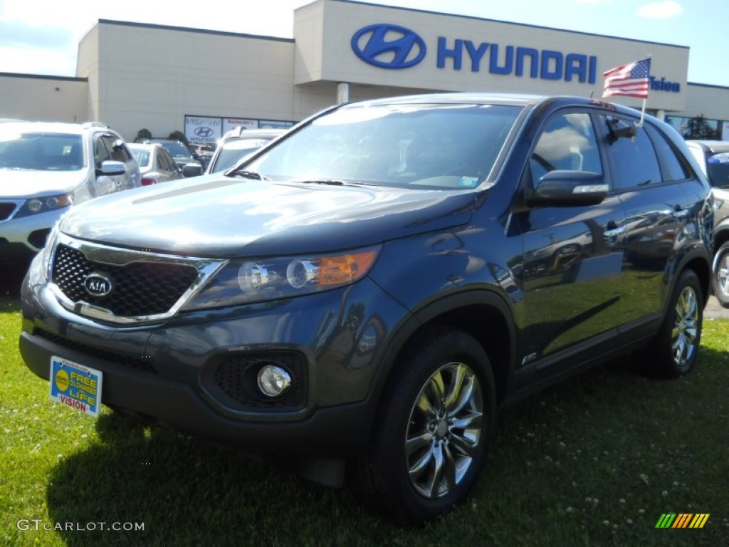 Pacific Blue Kia Sorento