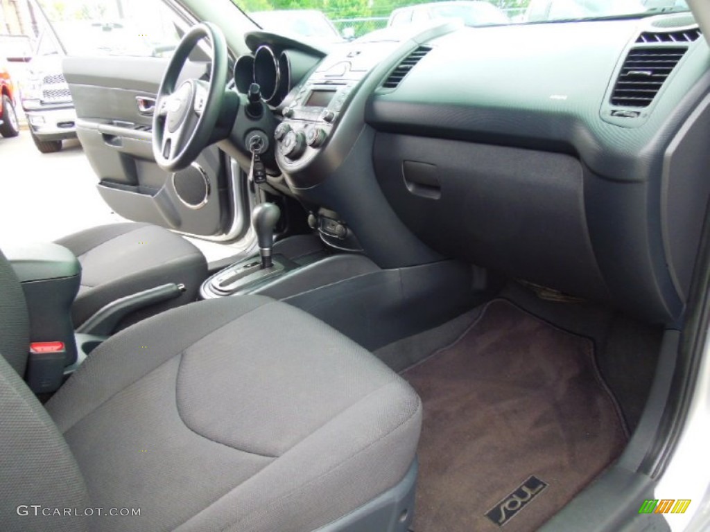 Black Soul Logo Cloth Interior 2010 Kia Soul + Photo #66261696