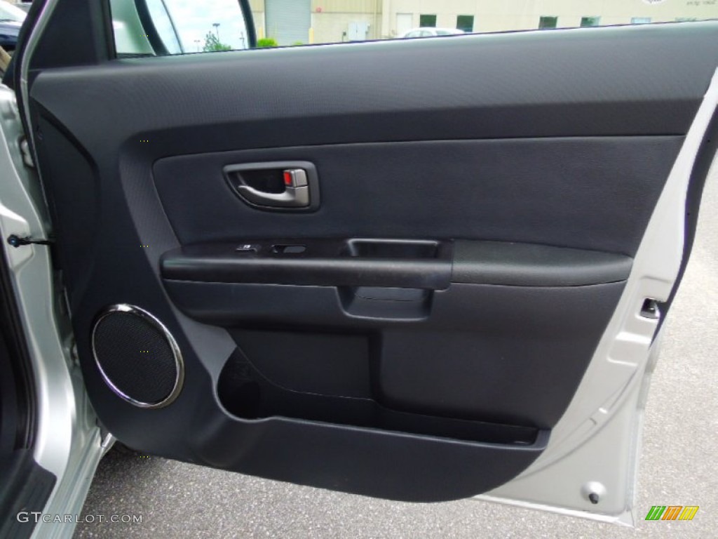 2010 Kia Soul + Black Soul Logo Cloth Door Panel Photo #66261702