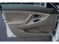 Super White - Camry LE Photo No. 19
