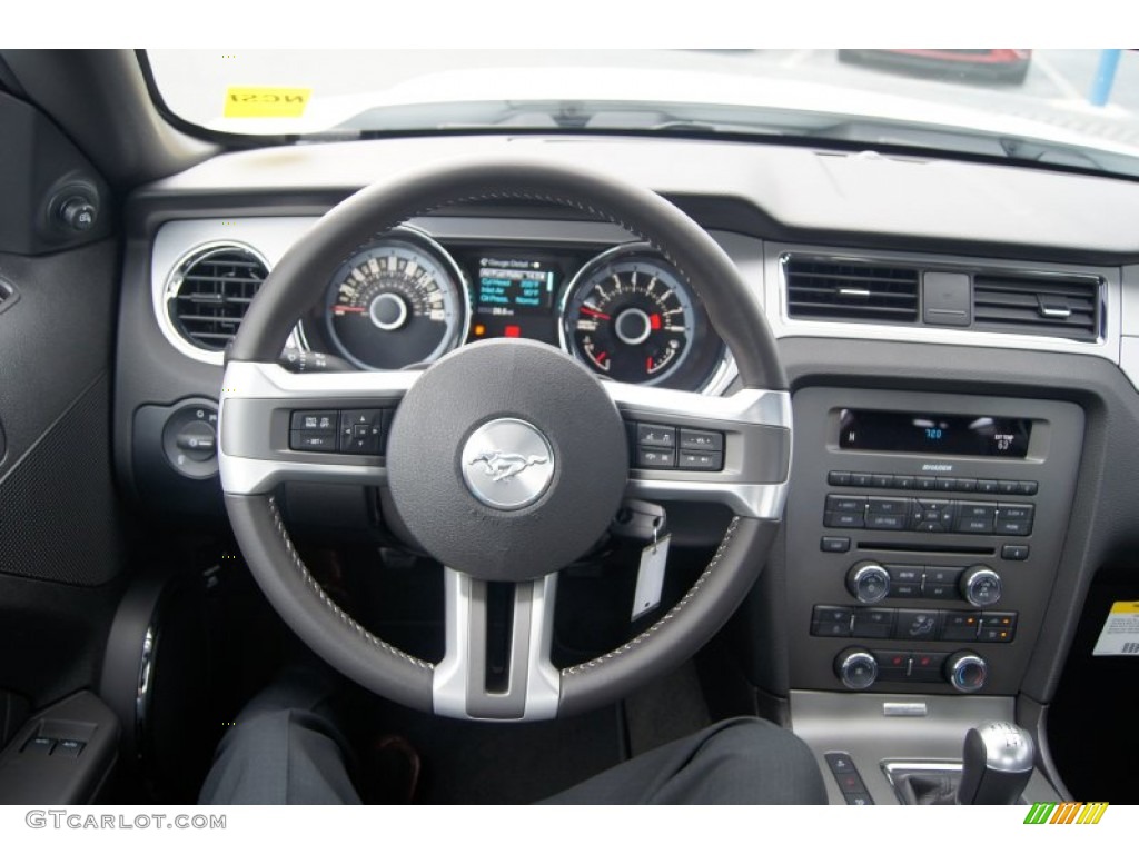 2013 Ford Mustang GT Premium Coupe Charcoal Black Dashboard Photo #66265710
