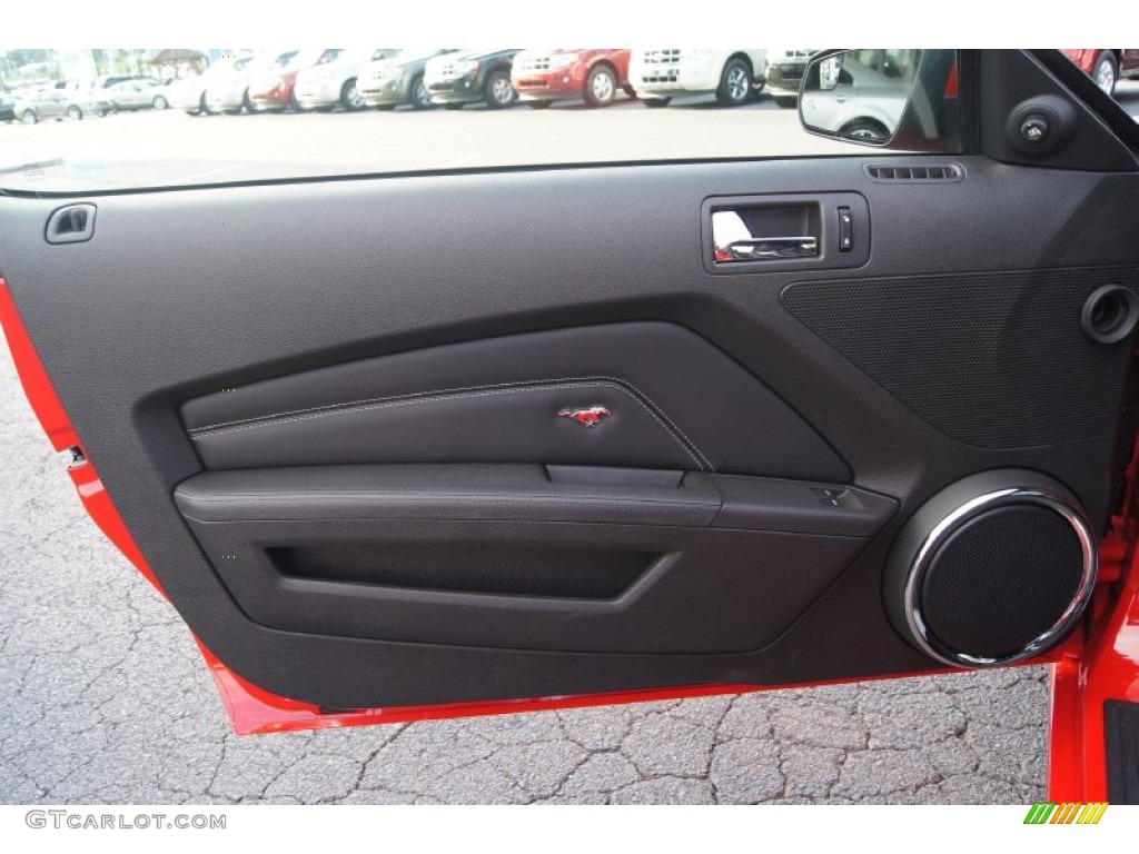 2013 Ford Mustang GT Premium Coupe Charcoal Black/Cashmere Accent Door Panel Photo #66265884