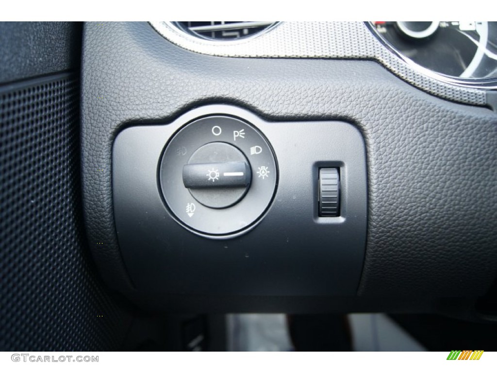 2013 Ford Mustang GT Premium Coupe Controls Photo #66265962