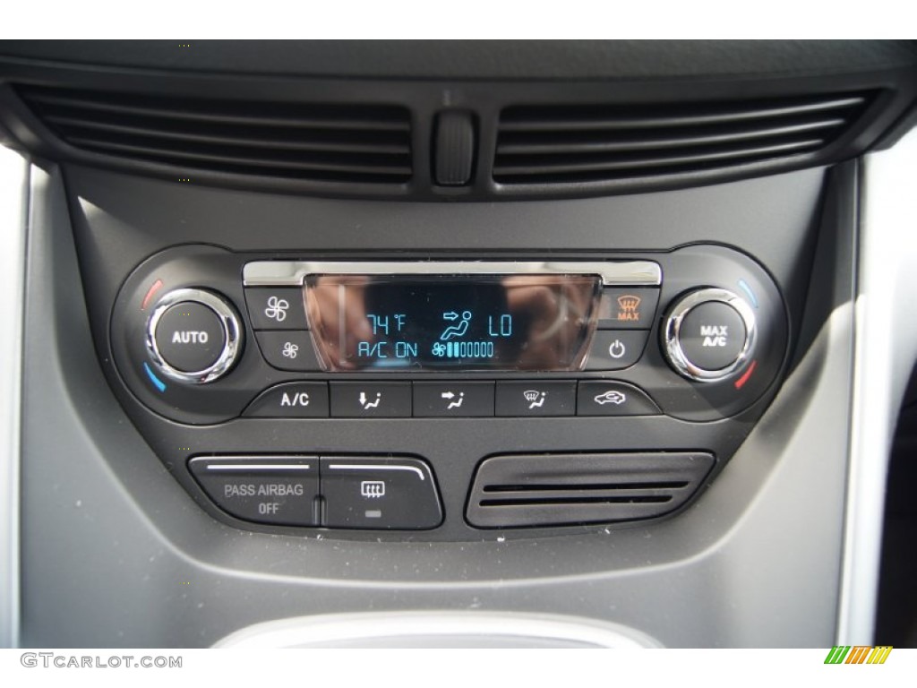 2013 Ford Escape SE 1.6L EcoBoost Controls Photo #66266142