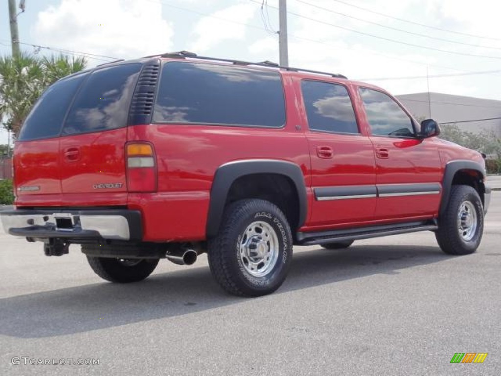 2002 Suburban 2500 LS - Victory Red / Graphite/Medium Gray photo #3