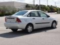 2002 CD Silver Metallic Ford Focus LX Sedan  photo #3