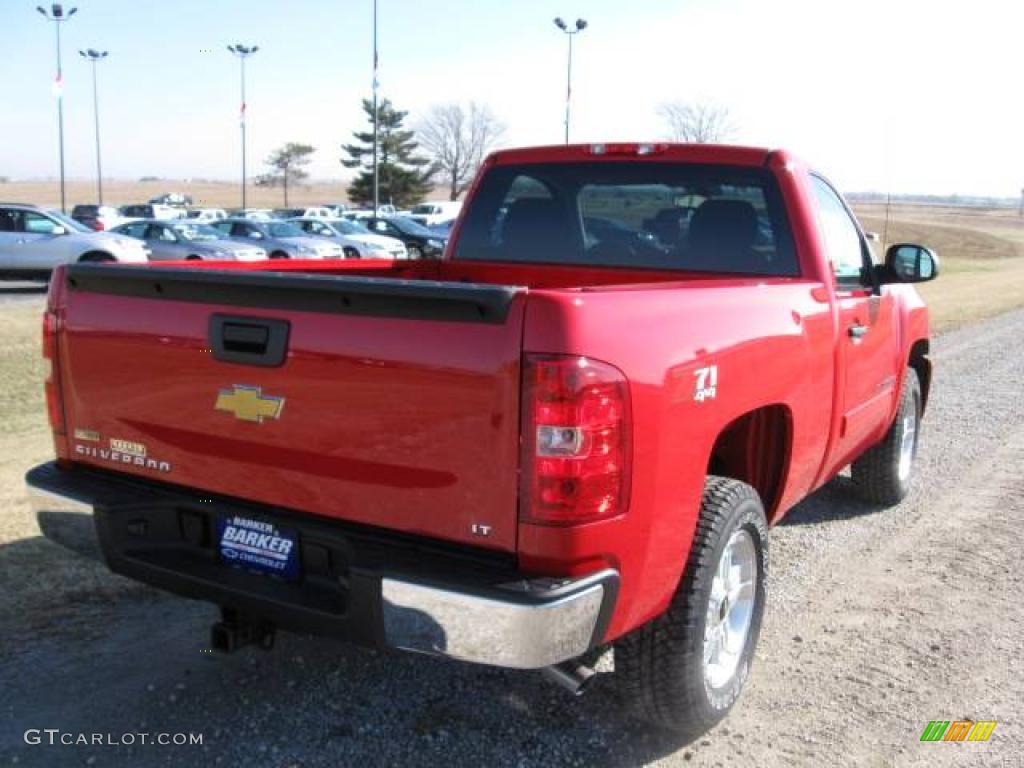 2009 Silverado 1500 LT Regular Cab 4x4 - Victory Red / Ebony photo #28