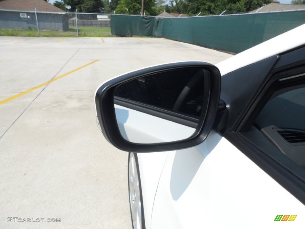 2013 Elantra Limited - Shimmering White / Black photo #13