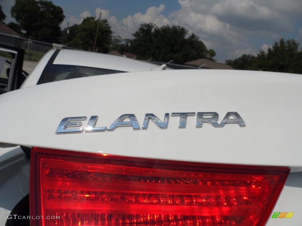 2013 Elantra Limited - Shimmering White / Black photo #15