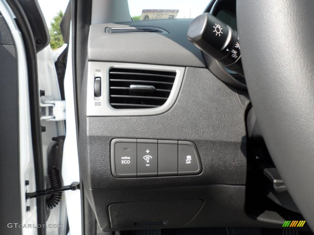2013 Elantra Limited - Shimmering White / Black photo #35