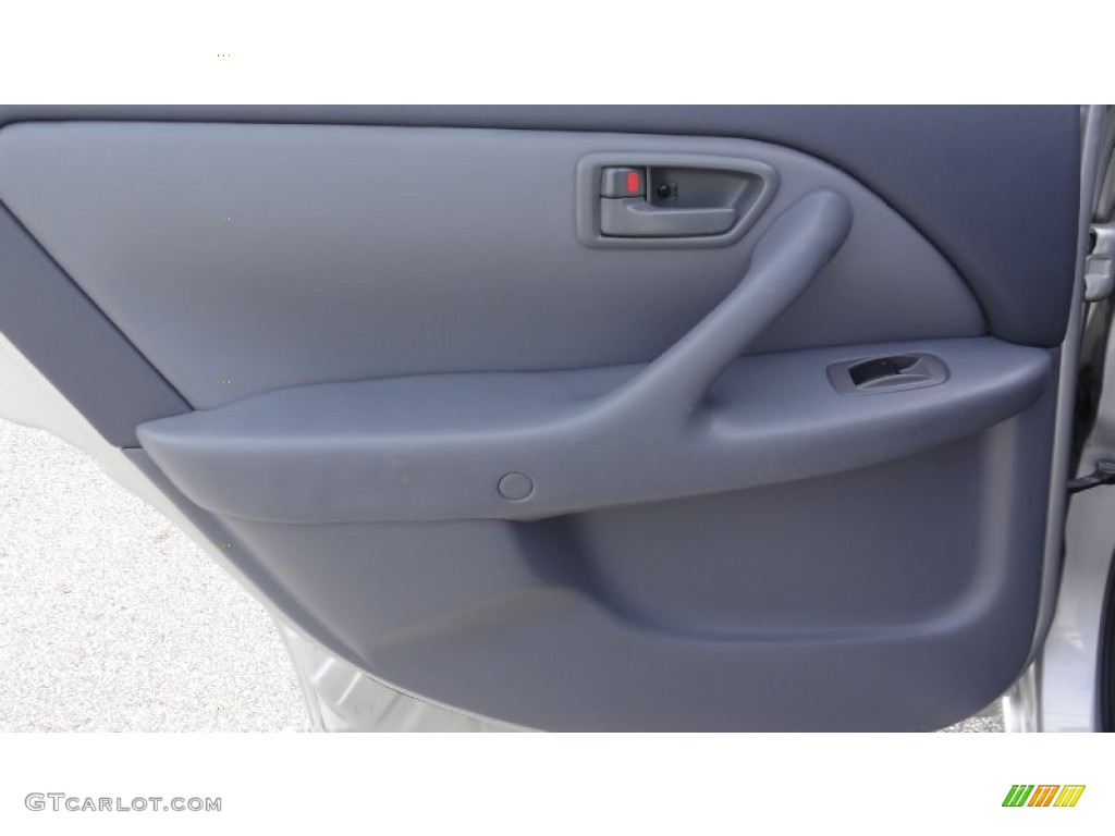 2000 Toyota Camry LE Gray Door Panel Photo #66278148