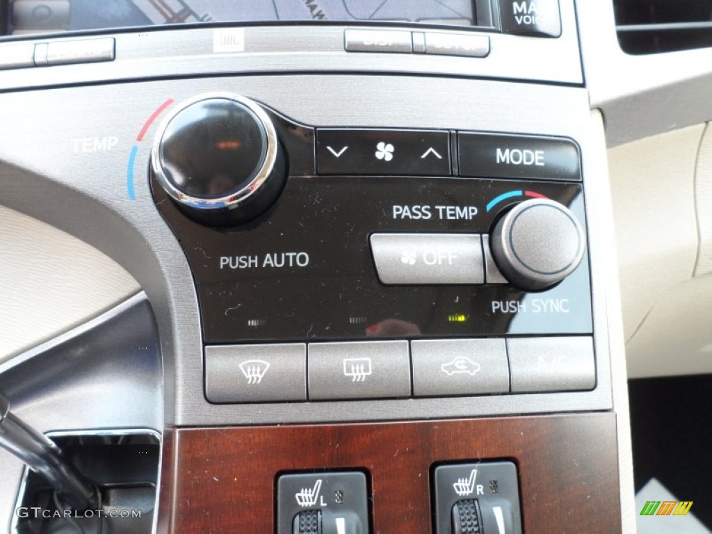 2012 Toyota Venza Limited Controls Photo #66278274