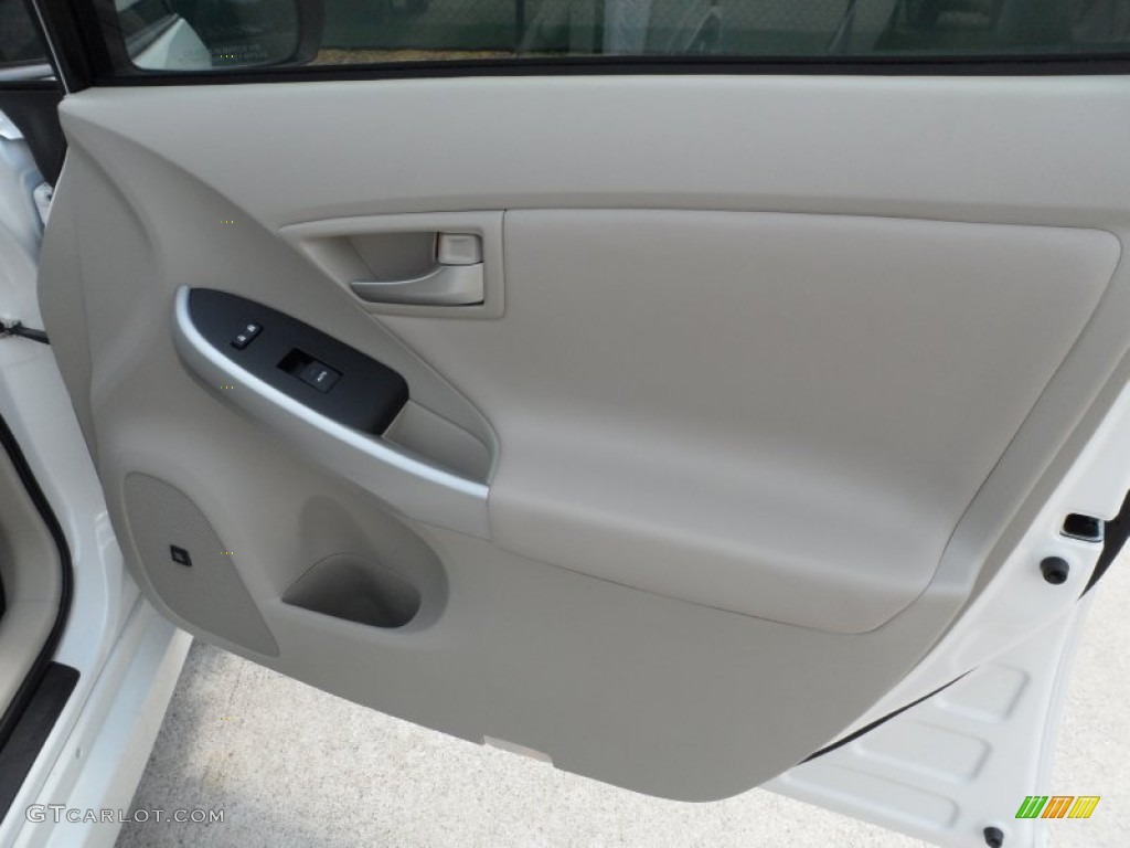 2012 Toyota Prius 3rd Gen Five Hybrid Bisque Door Panel Photo #66279528