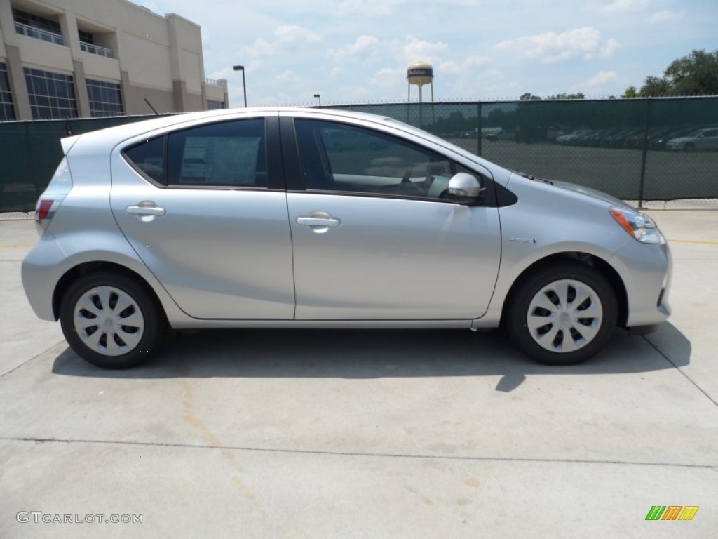 Classic Silver Metallic 2012 Toyota Prius c Hybrid Two Exterior Photo #66279663
