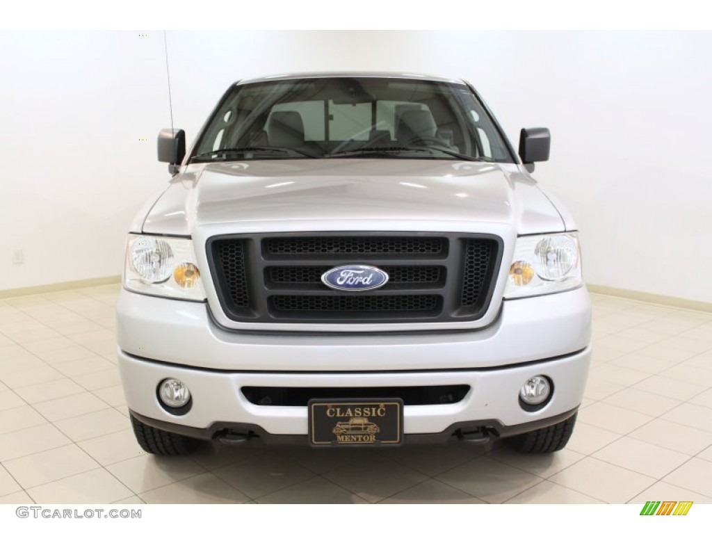 2006 F150 STX SuperCab 4x4 - Silver Metallic / Medium Flint photo #2